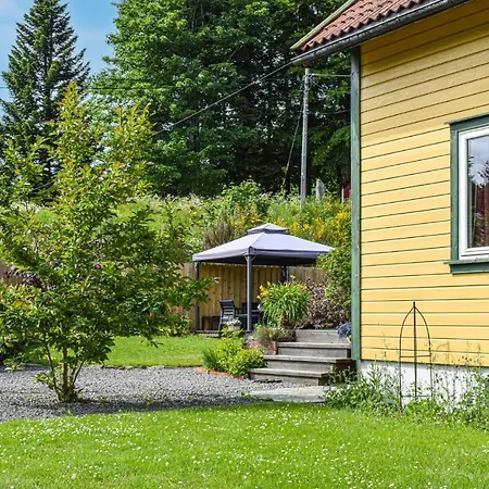 Holiday home Gorgeous In With Kitchen *