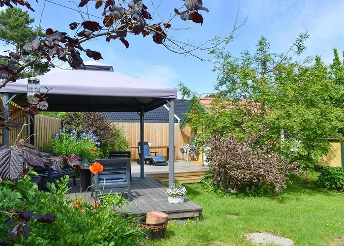 Gorgeous In With Kitchen Holiday home