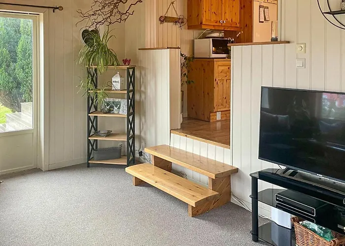 Gorgeous In With Kitchen Holiday home *